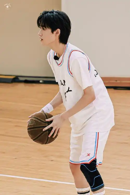 早上好,篮球少年90任谁看了都要一整天好心情～#宋亚轩夏日运动会