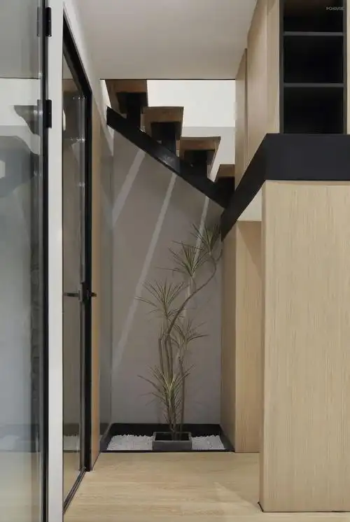 地下室秘密大改造巧建三口之家地下娱乐王国