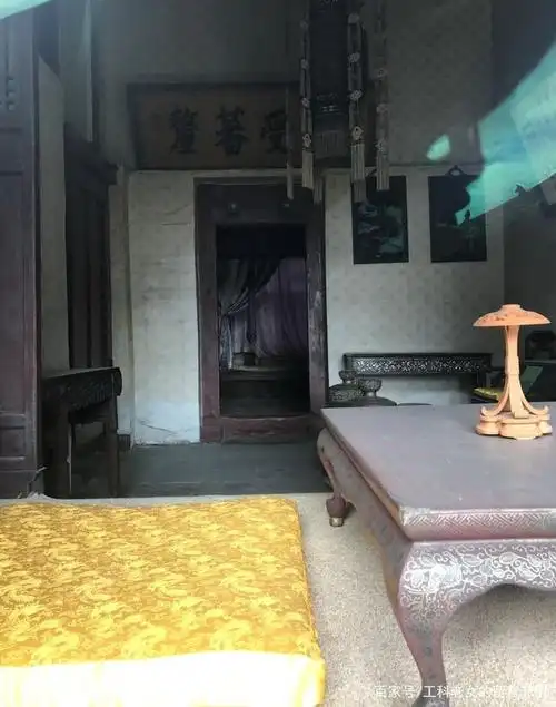 坤宁宫坤宁宫,明代一直是皇后的寝宫.