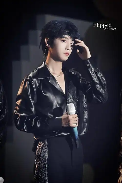 陪王俊凯奔赴每一个十年##tfboys十年之约演唱会