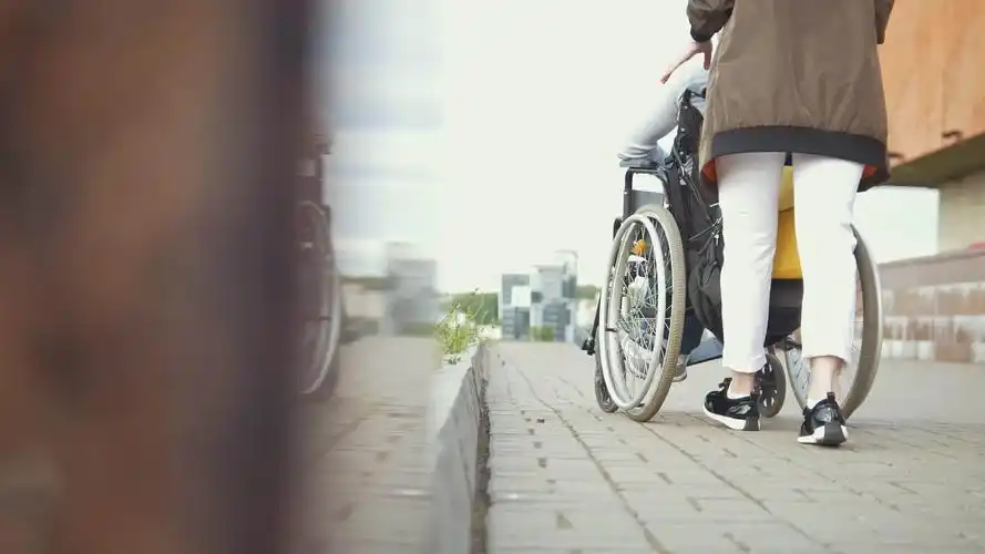 13部门支持困难重度残疾人家庭进行无障碍改造