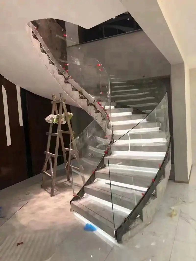 楼梯扶手玻璃热弯弧形玻璃