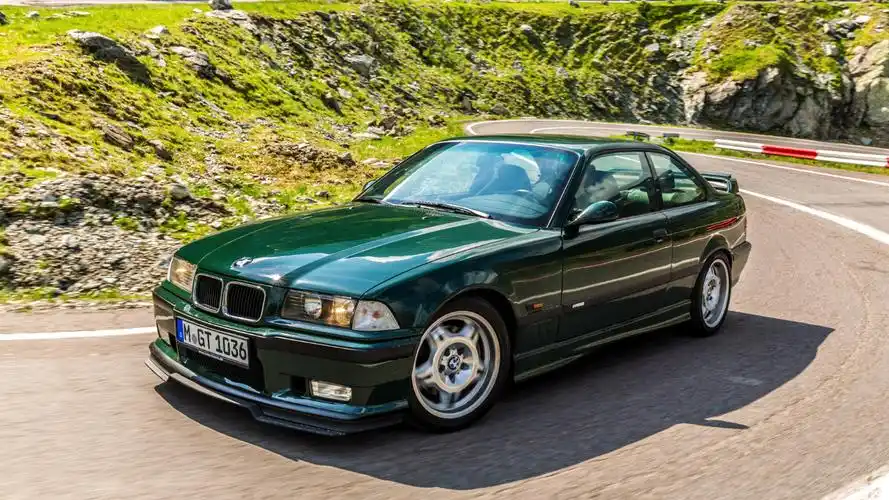 第三代e36三系6767第三代3系诞生于1990年,底盘代号e36.