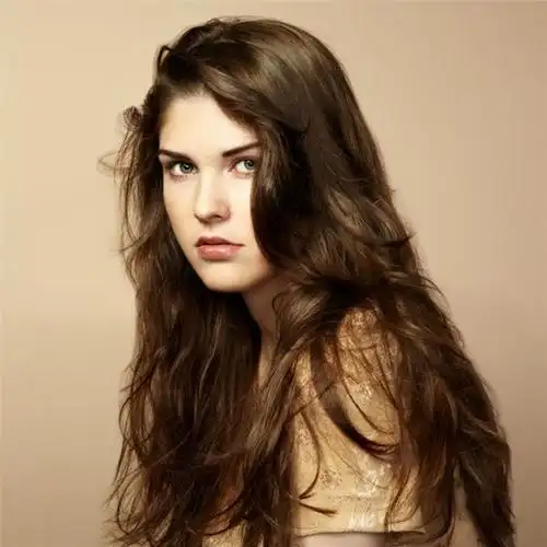 女生深棕色头发适合什麼皮肤02这种形象搭配超级时尚