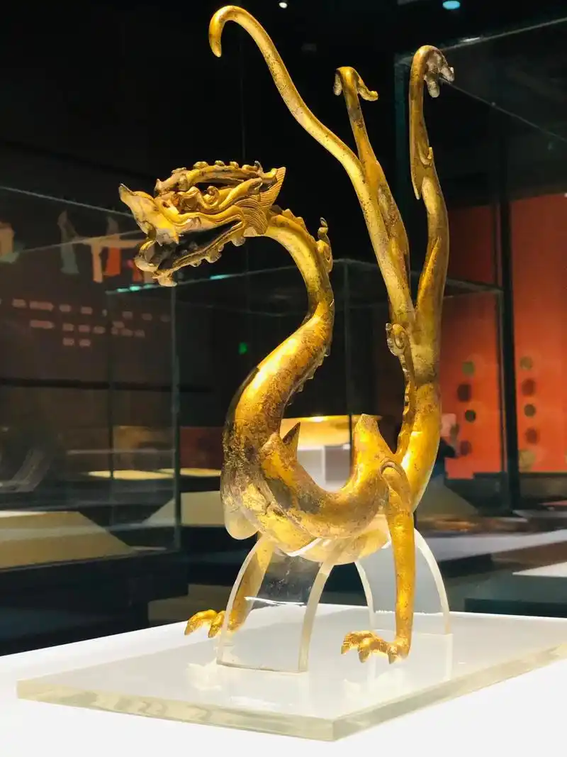 陕历博· 唐代鎏金铁芯铜龙.身在无间,心在桃园  今天是二月 - 抖音