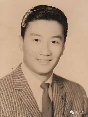 如今,八十岁的谢贤依然老当益壮,出街写真都是潮范儿