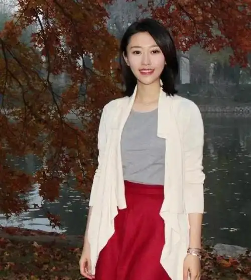 新闻联播首位90后主播来啦江苏姑娘王音棋亮相