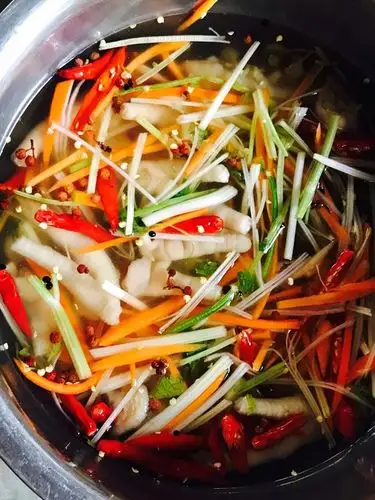 做过 傣味柠檬泡鸡脚 第一个是学做的泡鸡爪