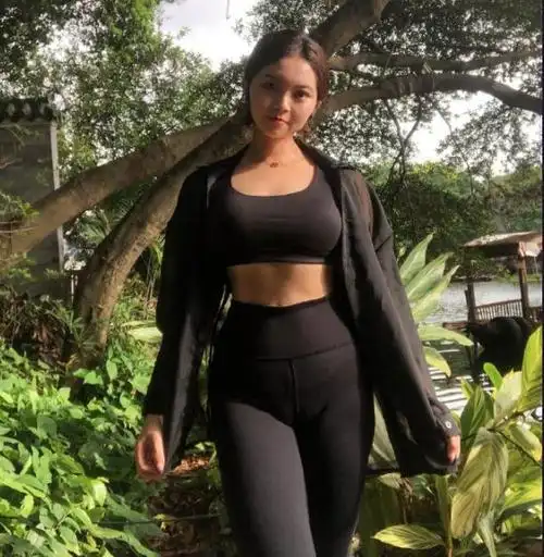 这个中年女人用完美身材证明自律的女性有多美