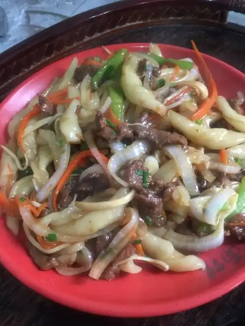 牛肉香葱炒面疙瘩