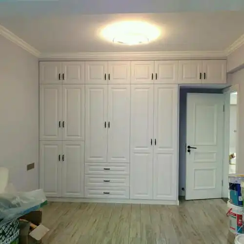 我家新房全包出去,硬装花了8w,全屋木工手打的柜子很满意!