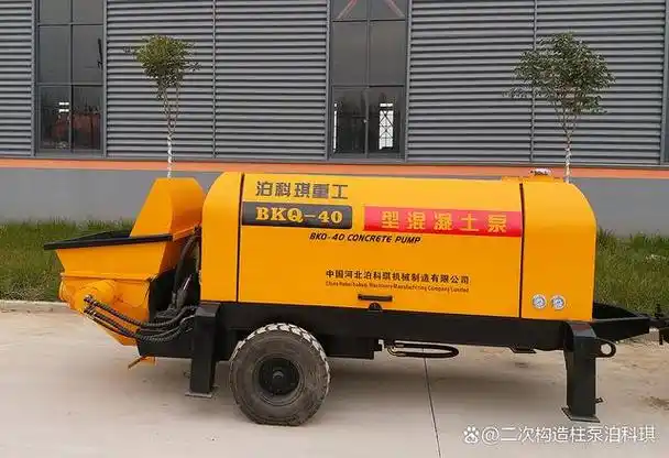 混凝土浇筑泵是一种新型地泵,它主要用于将混凝土从地面输送到上百米