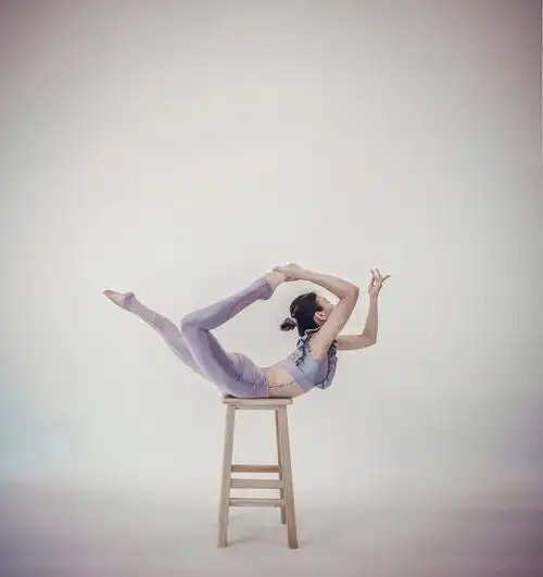 瑜伽拍照动作瑜伽写真