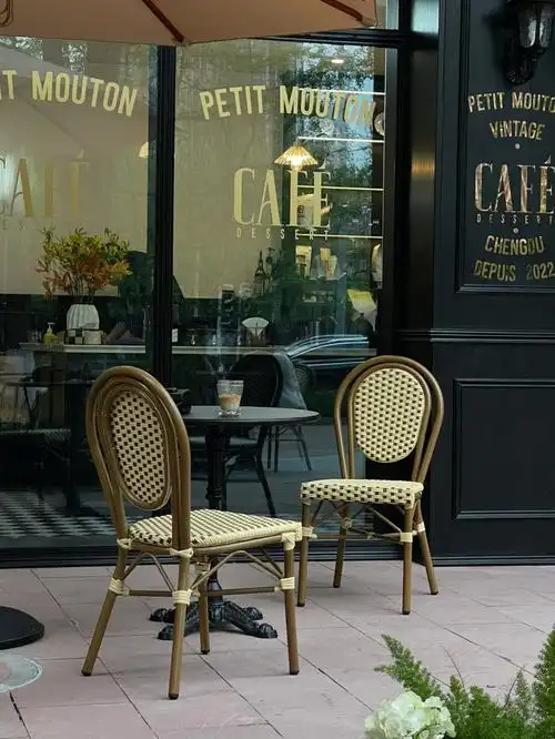 成都探店东大路的法式咖啡厅