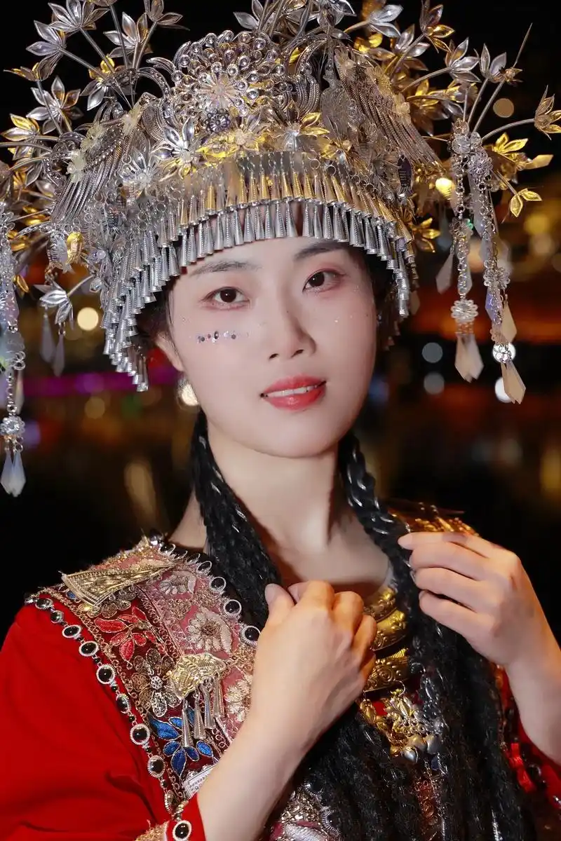 神秘的湘西,土家族苗族风情#苗寨风情 - 抖音