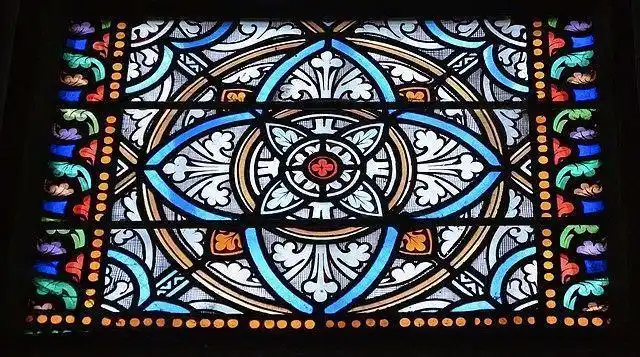 教堂彩色玻璃花窗图片分享