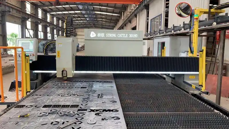 大幅面龙门激光切割机 4000 * 18000毫米