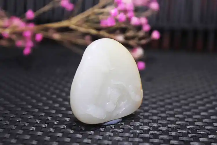 和田羊脂玉多少钱一克