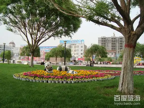 ">中国 /a>新疆克孜勒苏柯尔克孜自治州的首府,阿图什市(维吾尔语