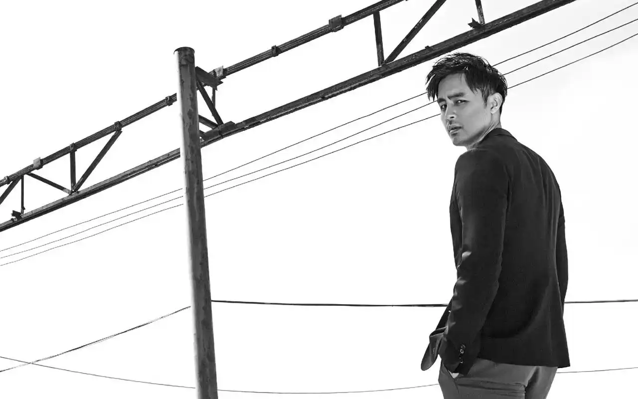 明道时尚高清写真图片桌面壁纸