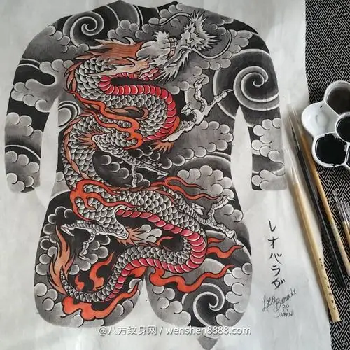 都匀市国学老师诸先生的通体传统神龙纹身图案手稿欣赏