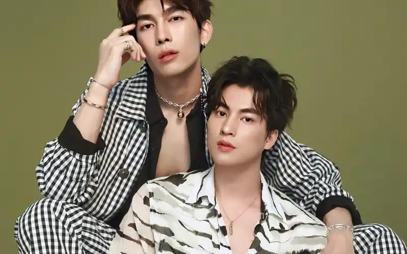 【缪糕】0716-恭喜哥哥代言咯-缪糕今日更新及相关花絮