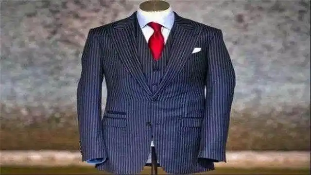 最贵的西服,2千万一套,不但有空调还防弹,光钻石镶嵌880颗