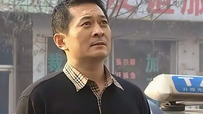 马大帅:刚子去找小翠,俩人在车里独处一夜,第二天刚子自首-影视综视频