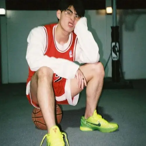 朋友圈直男都在用他们做头像你却不知道泰国仔能有多帅又会穿