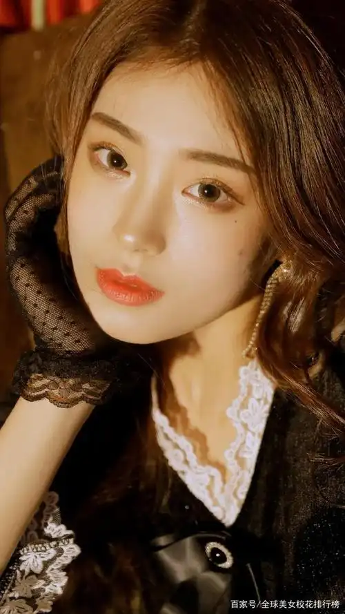 四川音乐学院美女彭彭