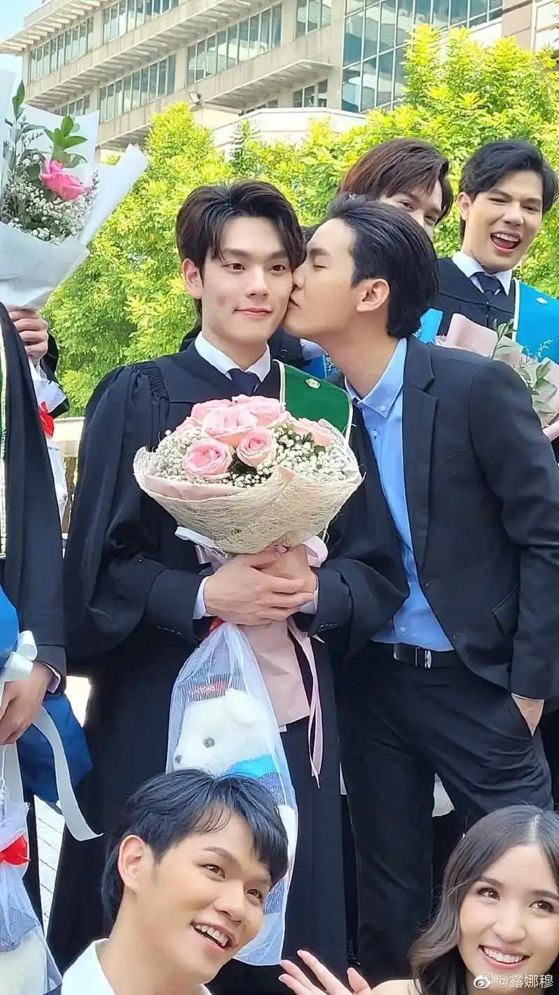 椰奶cp #ohmnanon #offgun 分享图片嘿嘿 - 抖音