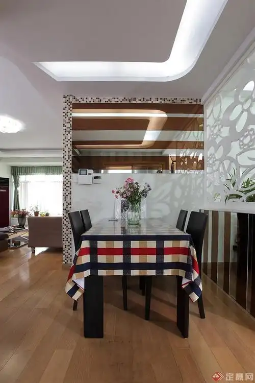 餐厅,餐桌椅,隔断