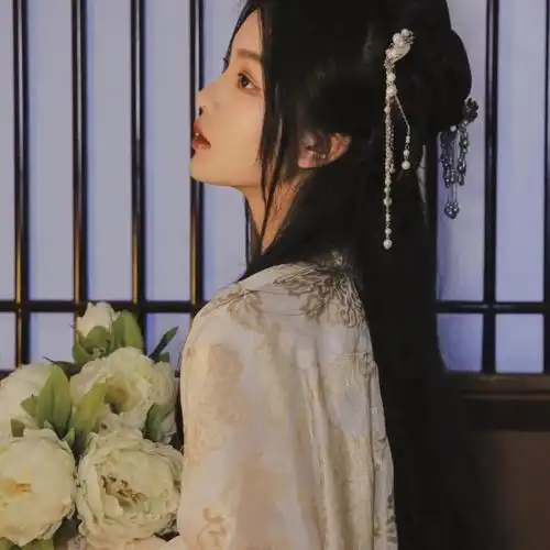 绝美古风真人女生头像_腾讯新闻