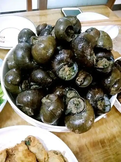 螺蛳酿(田螺酿)——桂林阳朔名菜(1/6)