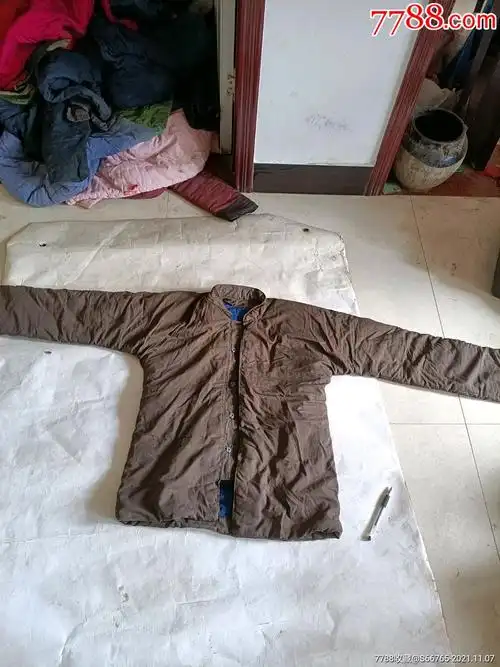 怀旧老手工缝制棉袄
