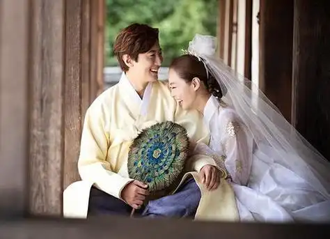 李承焕和蔡琳现状(韩流女神现状李多海整容)(30)