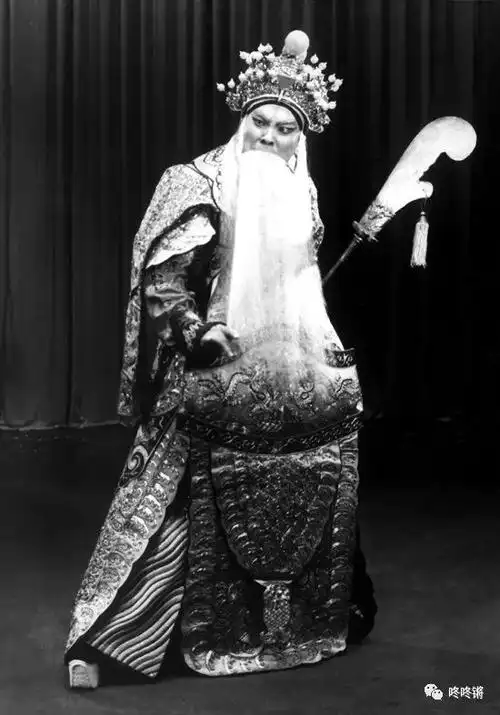 现代名伶小史高庆奎