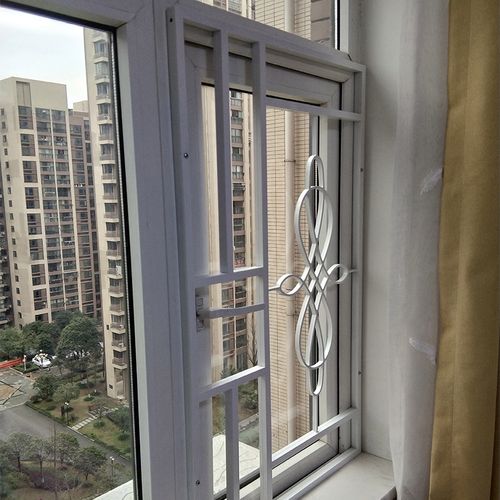 焊接铝合金窗花卧室阳台防盗防护栏条防蚊虫金刚防盗窗