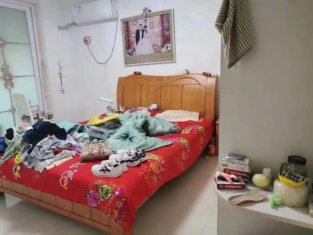 床上躺了二十多天,凌乱的屋子,断断续续打扫了一个星期,终于回 - 抖音