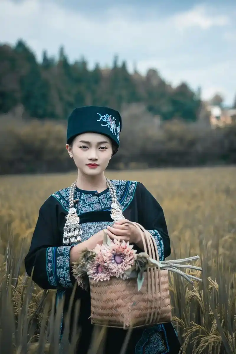 水族服装.#民族风 介绍一下:水族是中国的少数民族之一#水族 - 抖音