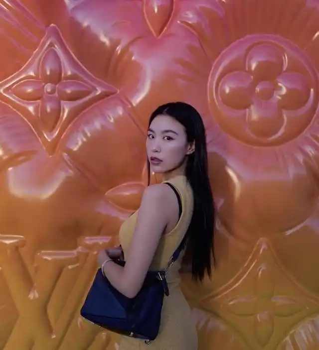 原创高以翔生前女友虽然长相不惊艳但气质绝了惹火身材真美