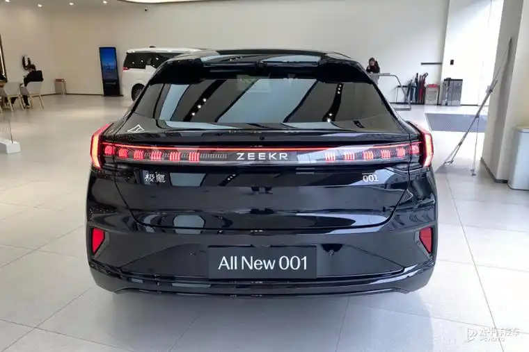 全系800v系统/8295芯片 新款极氪001上市 售26.9万元起_太平洋汽车