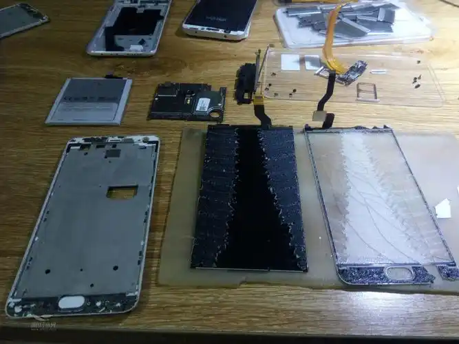 专业手机爆屏维修屏幕更换