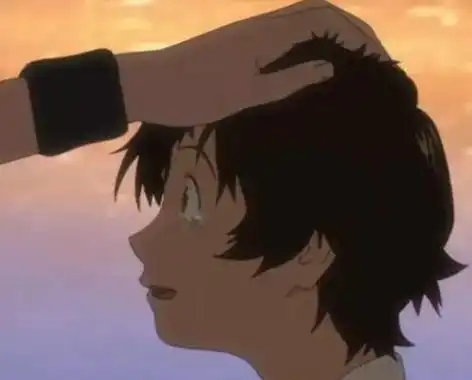 有句老话说"男怕摸头,女怕摸腰",所以大家默认为男生的头不能碰,但