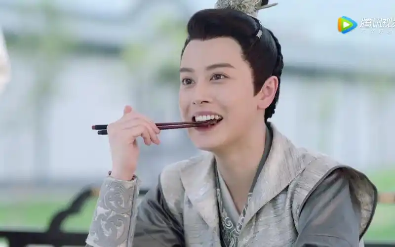 【莫若菲/邢恩】来!这样的大哥请给我来一沓!有木有和我一样滴