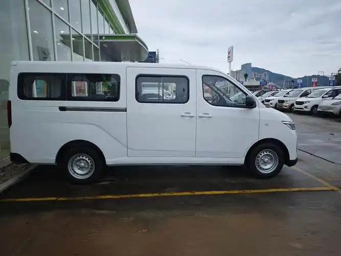 五菱扬光,实惠又能跑