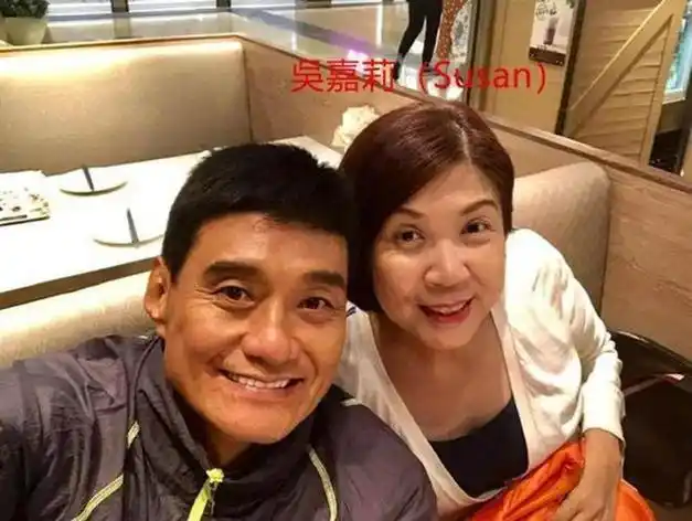 年近70岁状态咋样|演员|tvb|李修贤|陈小春|梁家辉|王俊棠_网易订阅