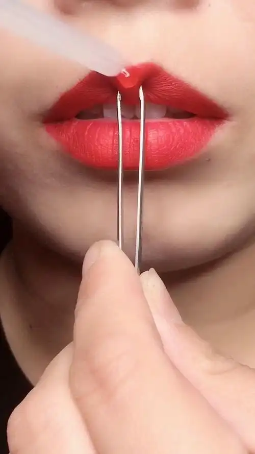 全民好物节#听说夹一下唇珠就出来了