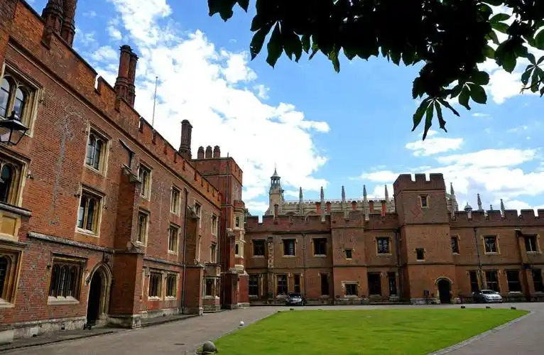 英国名校伊顿公学