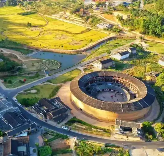 以爱之名相约华安土楼